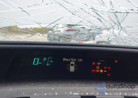 2012 Toyota Prius C из США, поврежденный, VIN JTDKDTB38C1525716